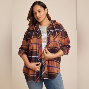 Maurice’s Brown Cabin Plaid Boyfriend Shacket Hoodie Size Large